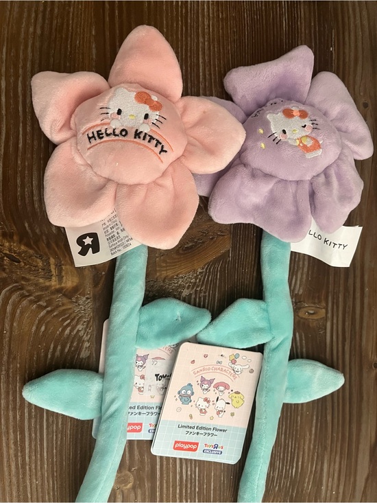 Hello Kitty Other - Hello Kitty Plush Flower Pair in Pink, Purple & Mint Green
